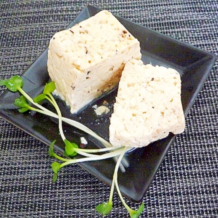 チーズ&ブラックペッパー豆腐